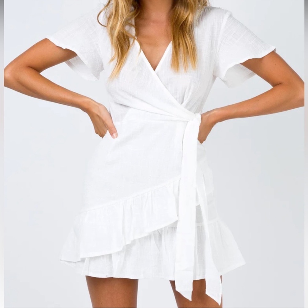 Princess Polly Wrap Dress Womens Size 6 White Ruffle V Neck Short Sleeve